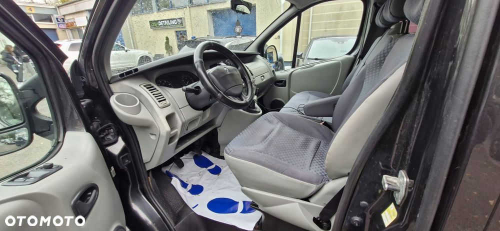 Renault Trafic - 14