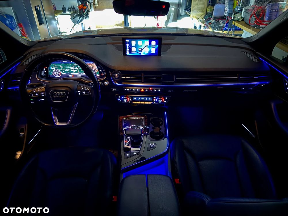 Audi Q7 55 TFSI quattro tiptronic - 13