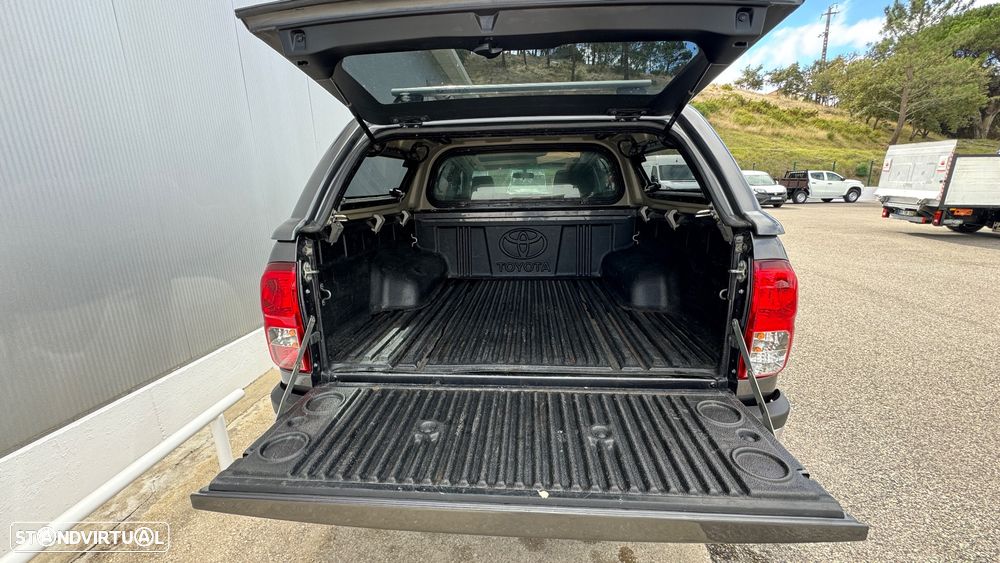 Toyota Hilux 2.4 D-4D 4WD CD Tracker - 6