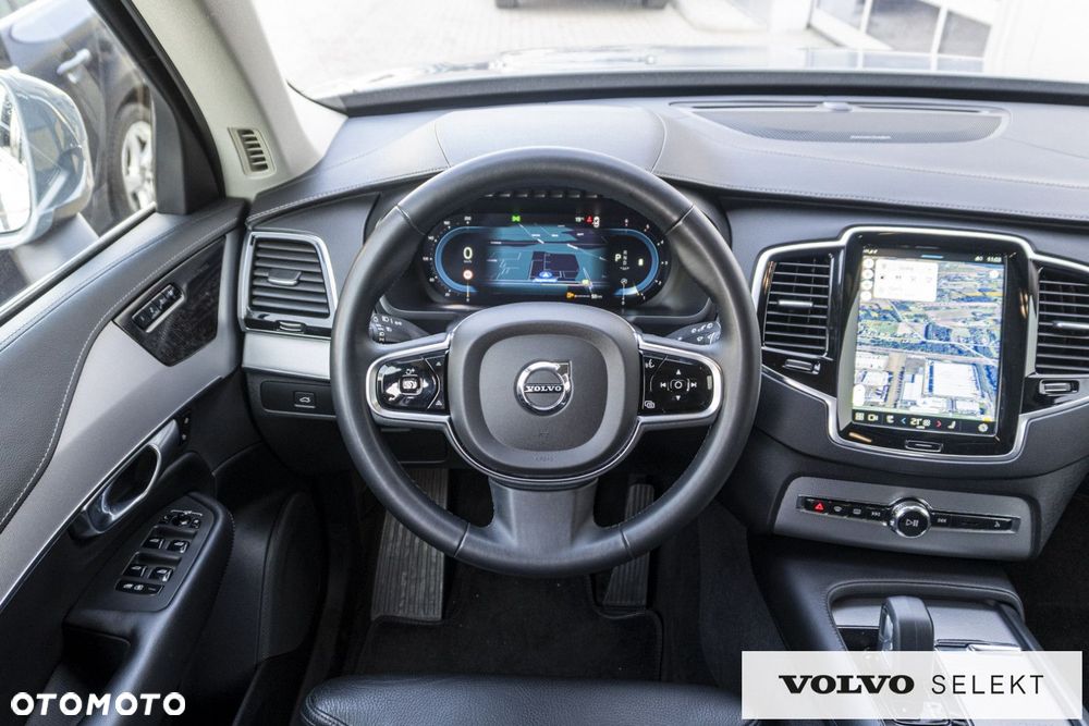 Volvo XC 90 - 22