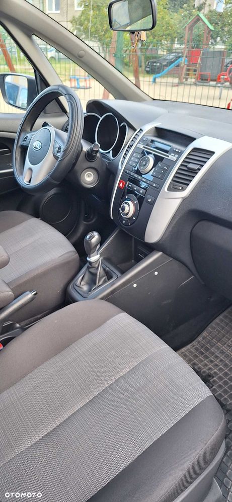 Kia Venga - 4