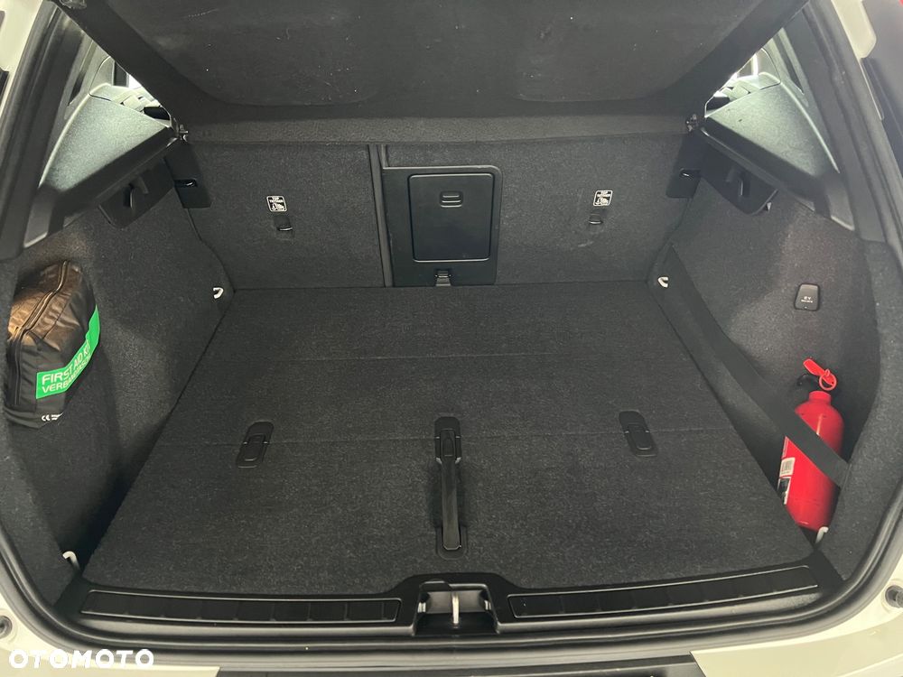 Volvo XC 40 - 28
