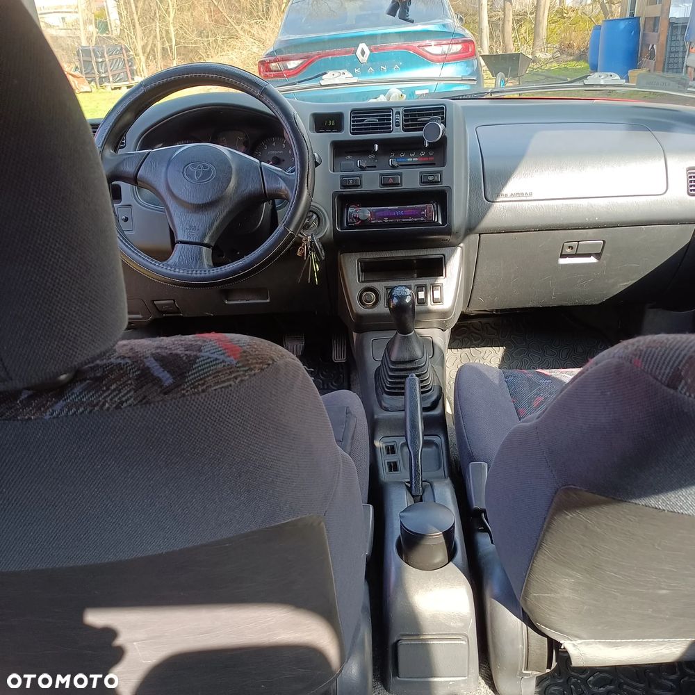 Toyota RAV4 2.0 GLi - 7