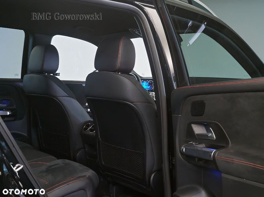 Mercedes-Benz GLB 2023