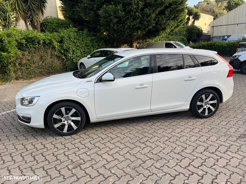 Volvo V60 D6 Plug-In-Hybrid AWD Geartronic Pure Limited - 20