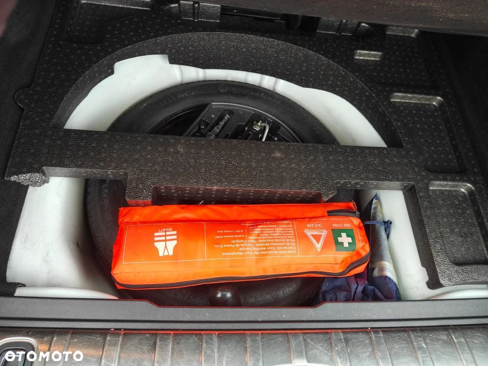 Peugeot 2008 e-HDi FAP 115 STOP & START Allure - 36