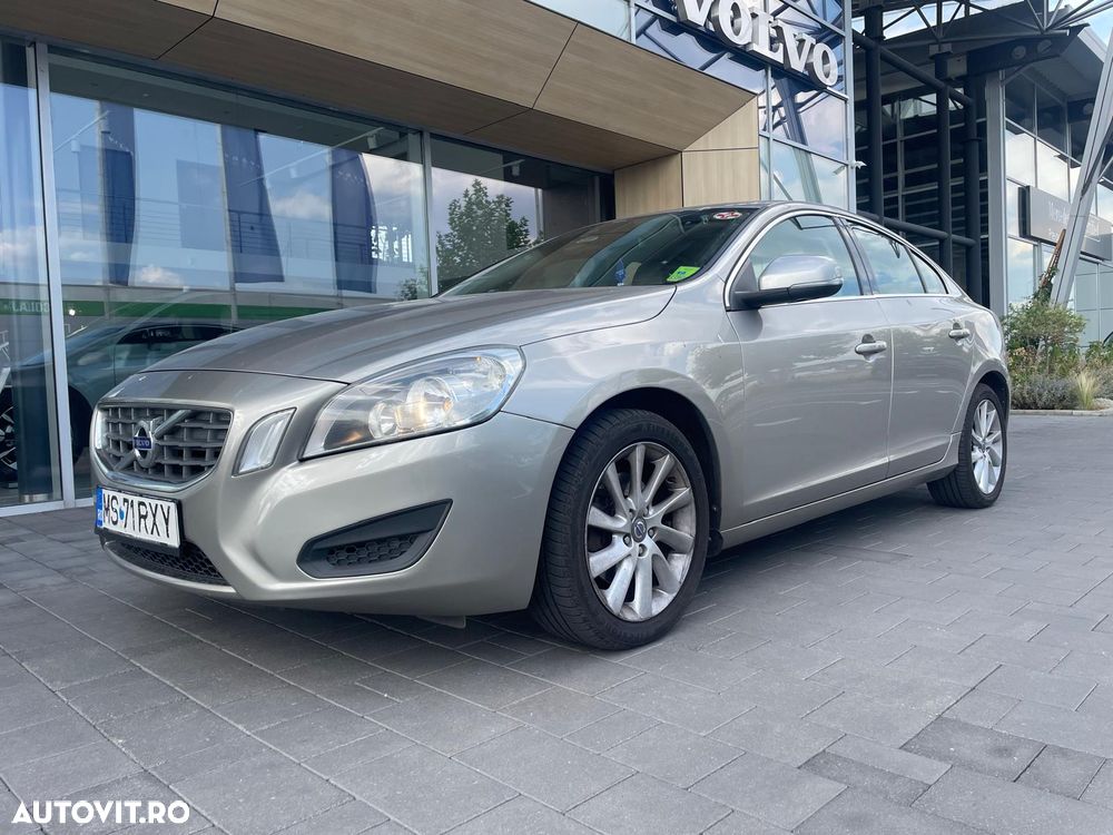 Volvo S60 - 4
