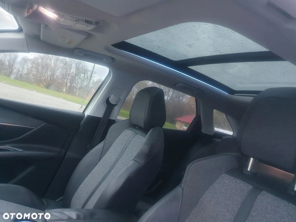 Peugeot 3008 1.2 PureTech Allure S&S - 12