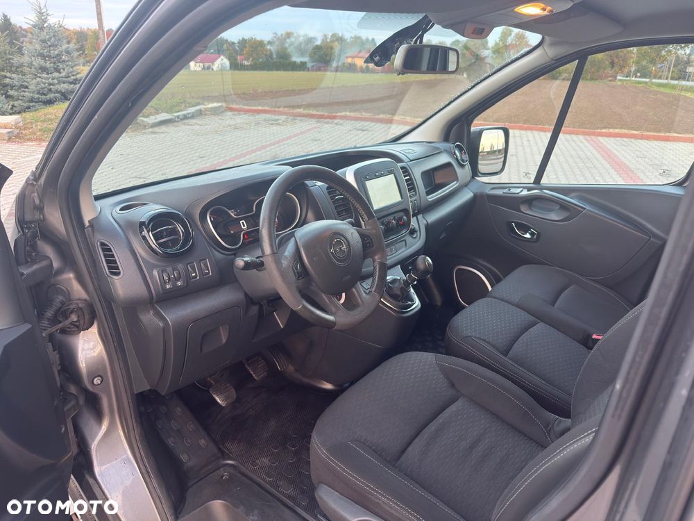 Opel Vivaro - 9