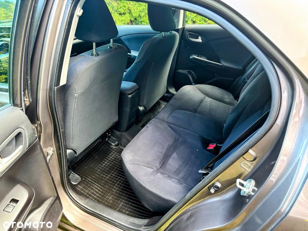 Honda Civic 1.4 i-VTEC - 11