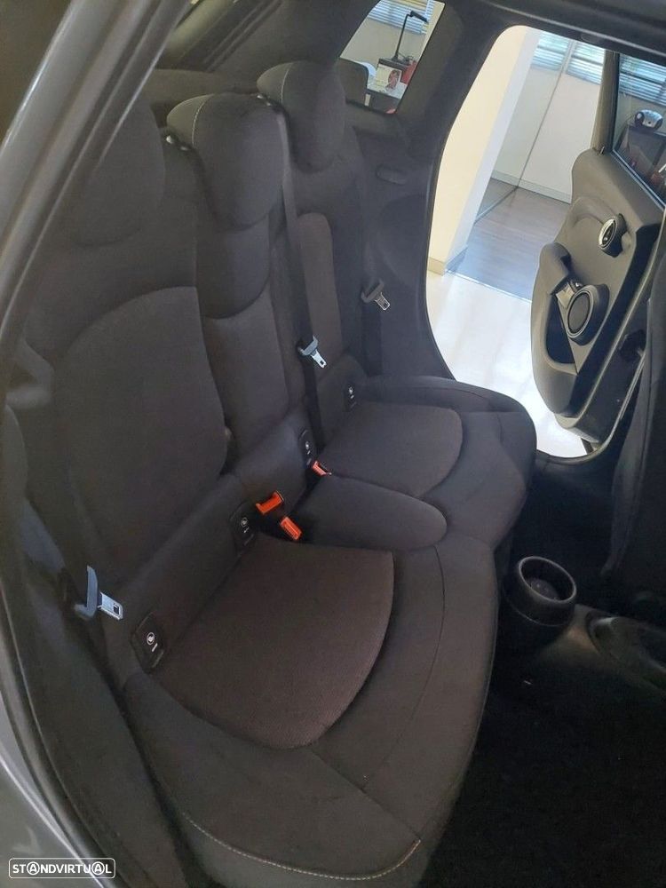 MINI 5 Portas One D - 28