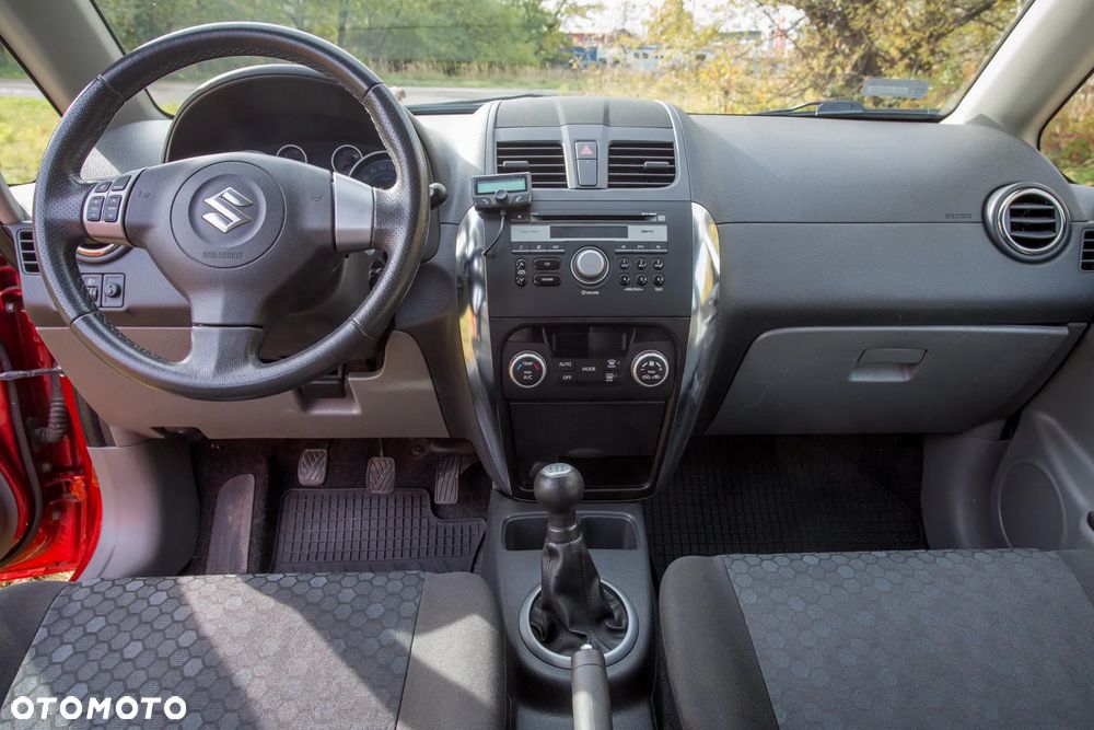 Suzuki SX4 - 12