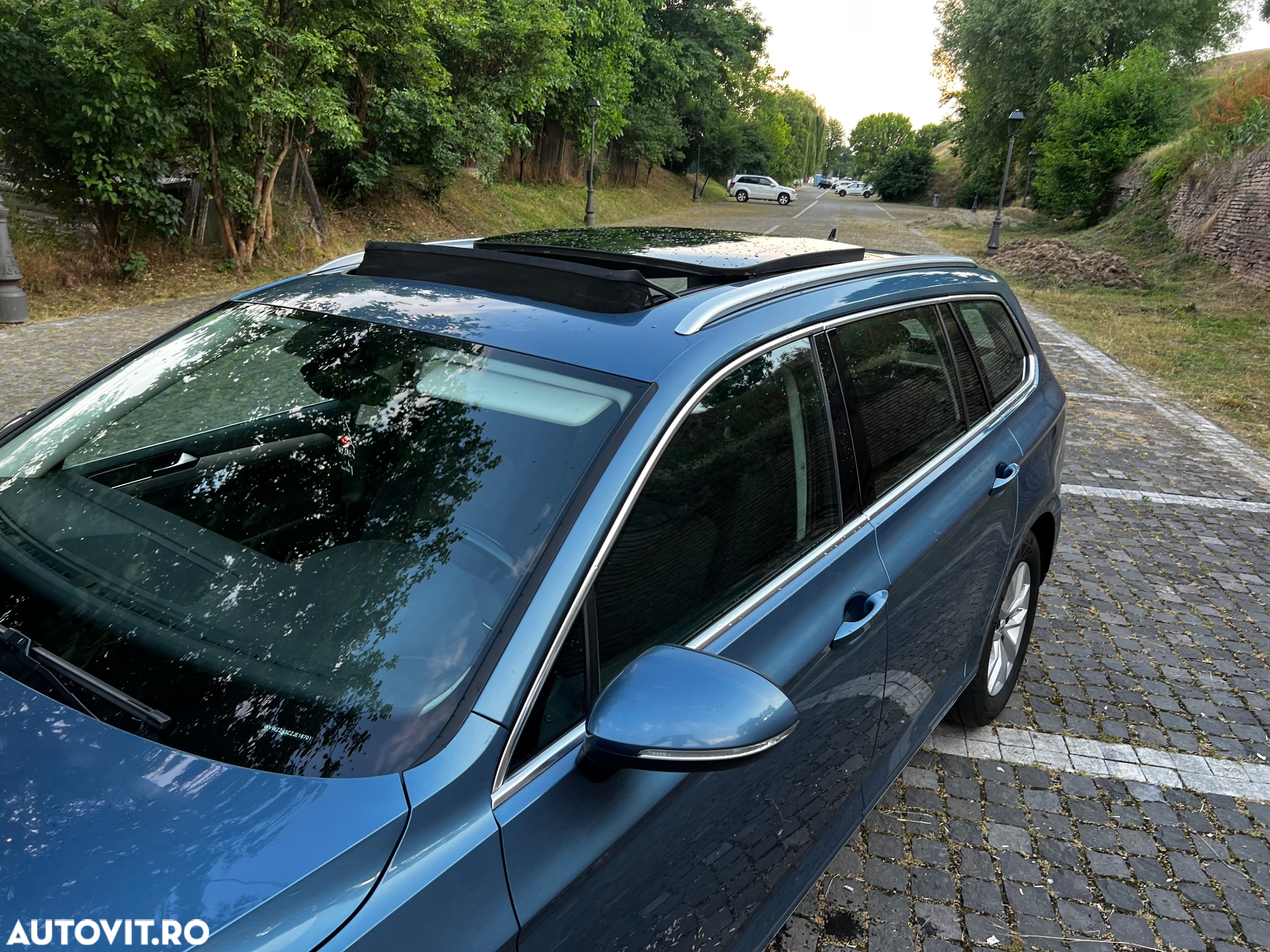 Volkswagen Passat Variant 2.0 TDI DSG Comfortline - 15