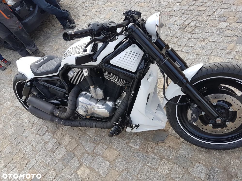 Harley-Davidson V-Rod Muscle - 3