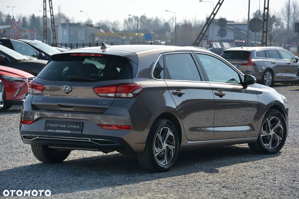 Hyundai i30 1.5 T-GDI 48V Comfort - 3
