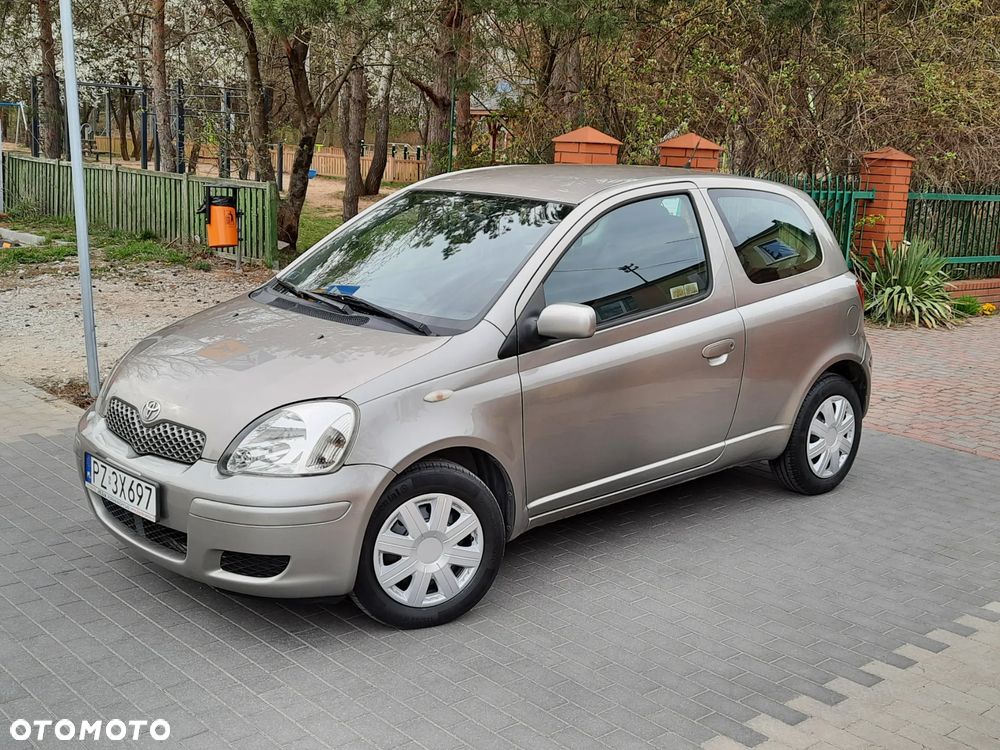 Toyota Yaris - 4