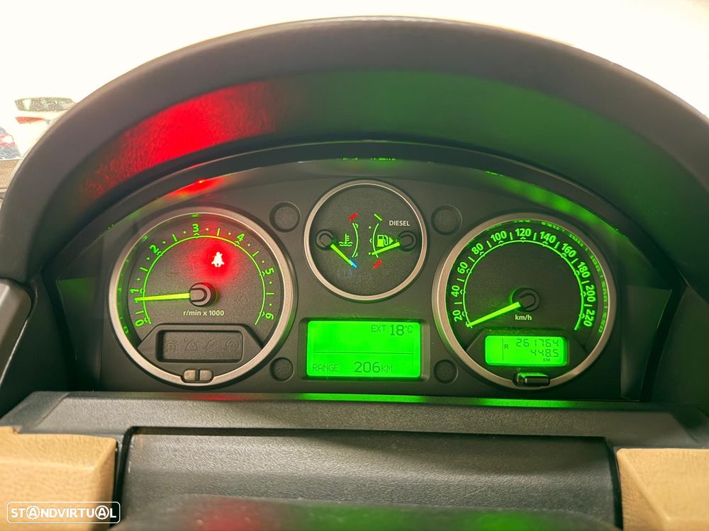 Land Rover Discovery 2.7 TD V6 HSE Auto. - 8