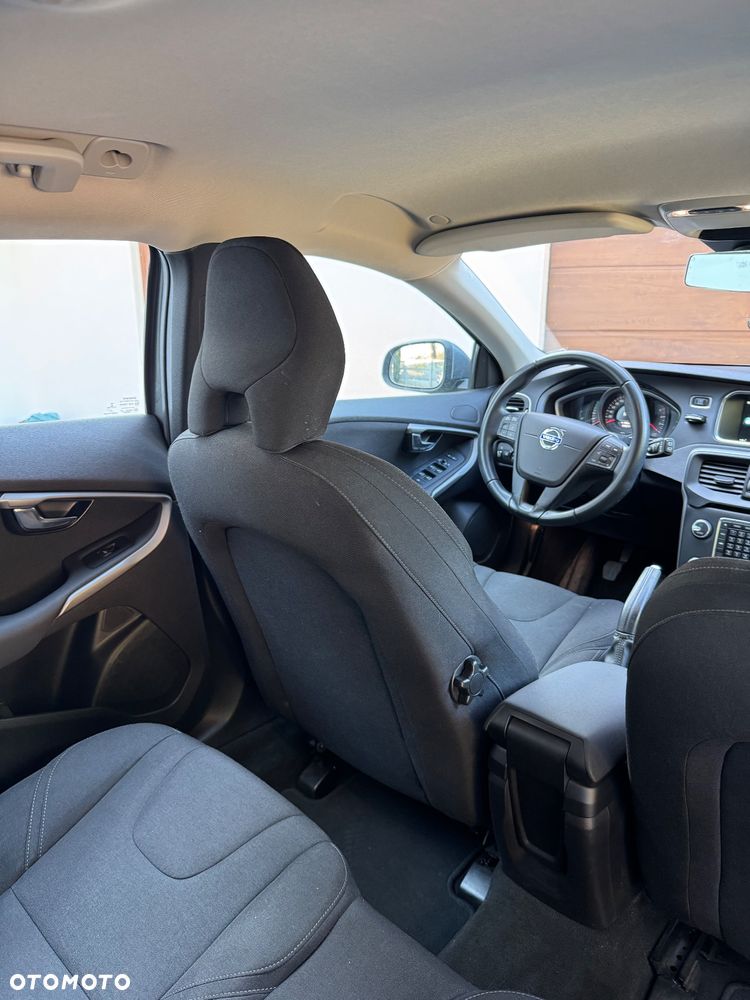 Volvo V40 D2 Drive-E Kinetic - 12