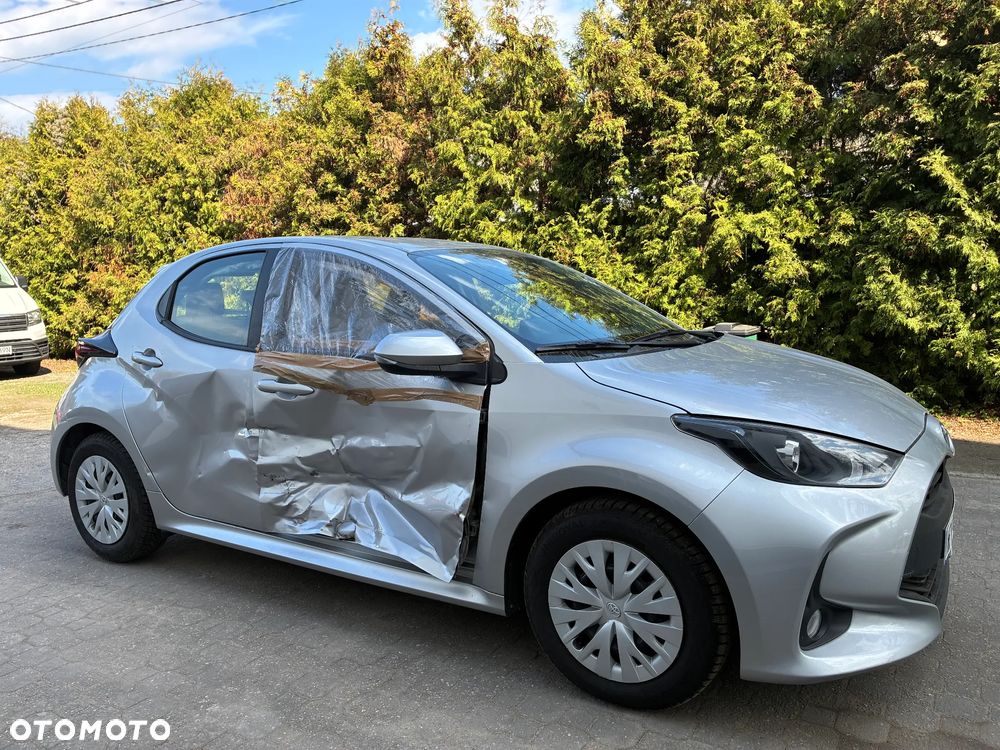 Toyota Yaris 1.5 Comfort - 2