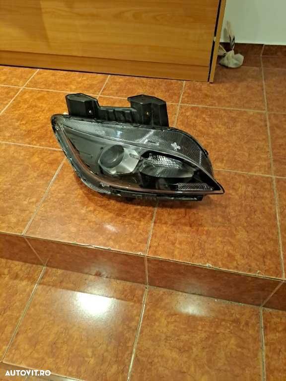 Far dreapta original Hyundai Kona facelift an 2018-2023 cod 92102J9500 - 1