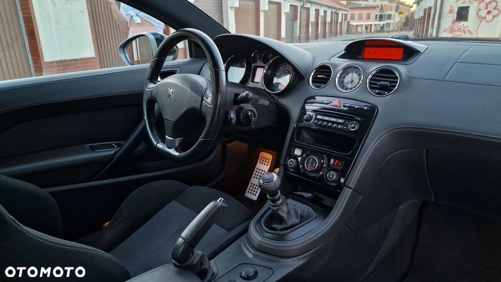 Peugeot RCZ 2.0 HDi FAP 160 - 20