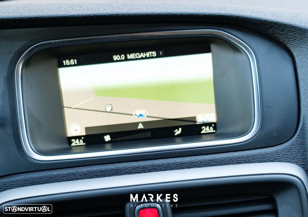 Volvo V40 1.6 D2 Momentum - 19