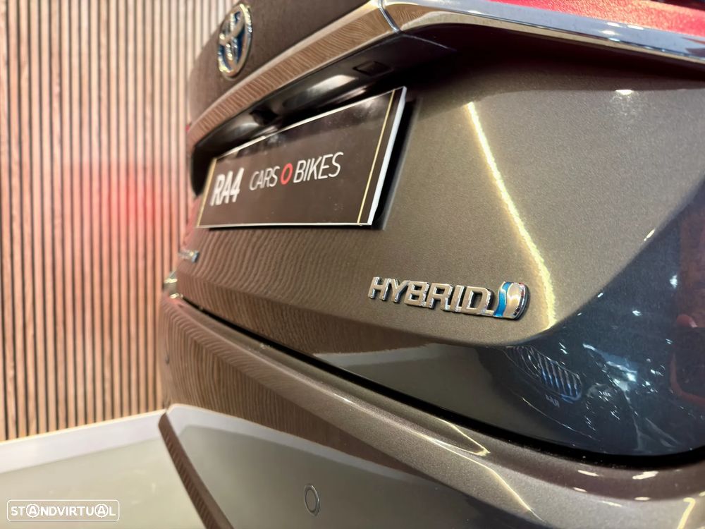 Toyota Corolla SD 1.8 Hybrid Luxury - 11