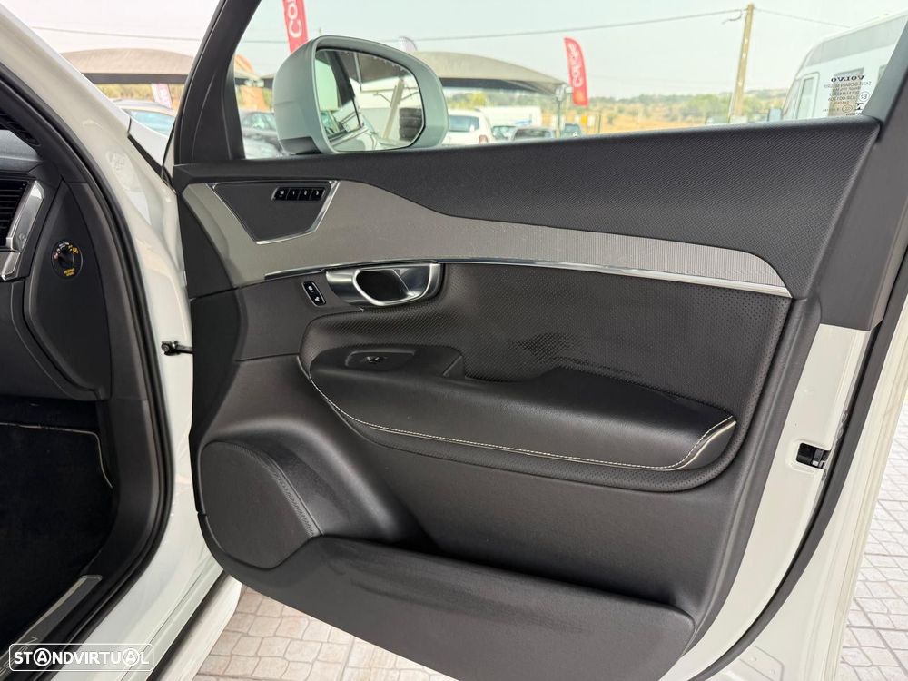 Volvo XC 90 2.0 D4 R-Design - 22