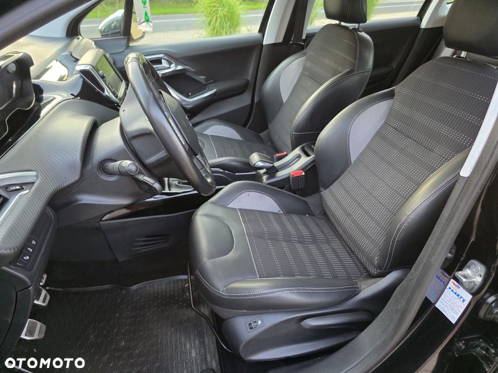Peugeot 2008 - 13