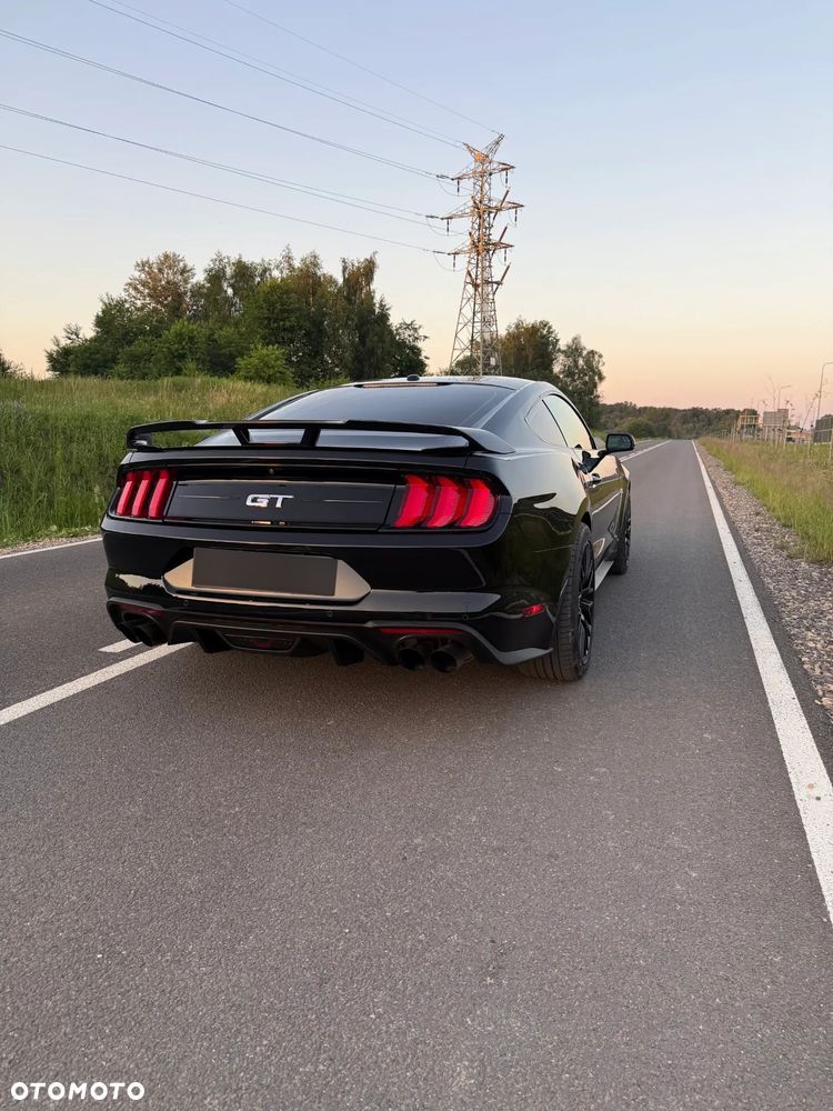 Ford Mustang - 7