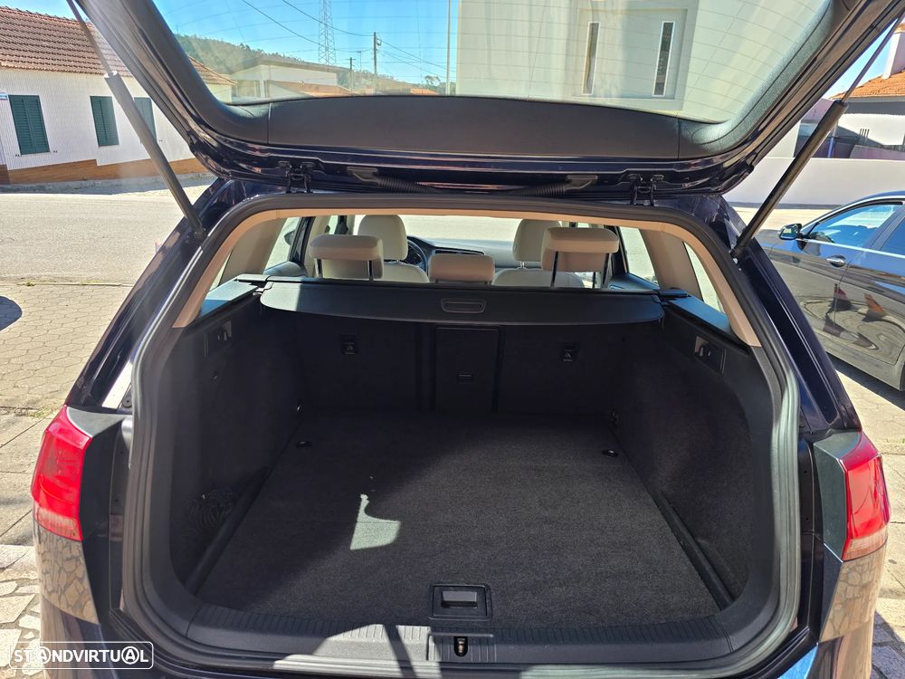 VW Golf Variant 1.6 TDi GPS Edition - 8