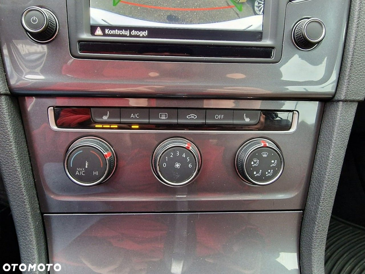 Volkswagen Golf - 26