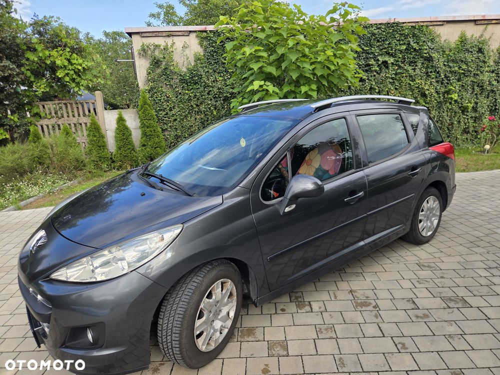 Peugeot 207 90 HDi FAP (Blue Lion) 98G - 7