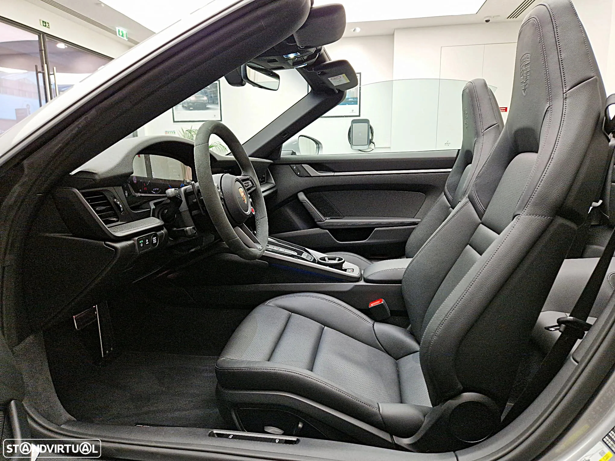 Porsche 911 (992) Carrera - 19