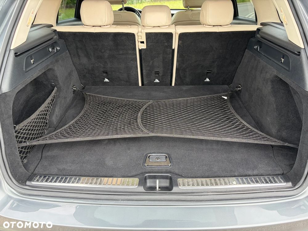 Mercedes-Benz GLC 300 4Matic 9G-TRONIC AMG Line - 17