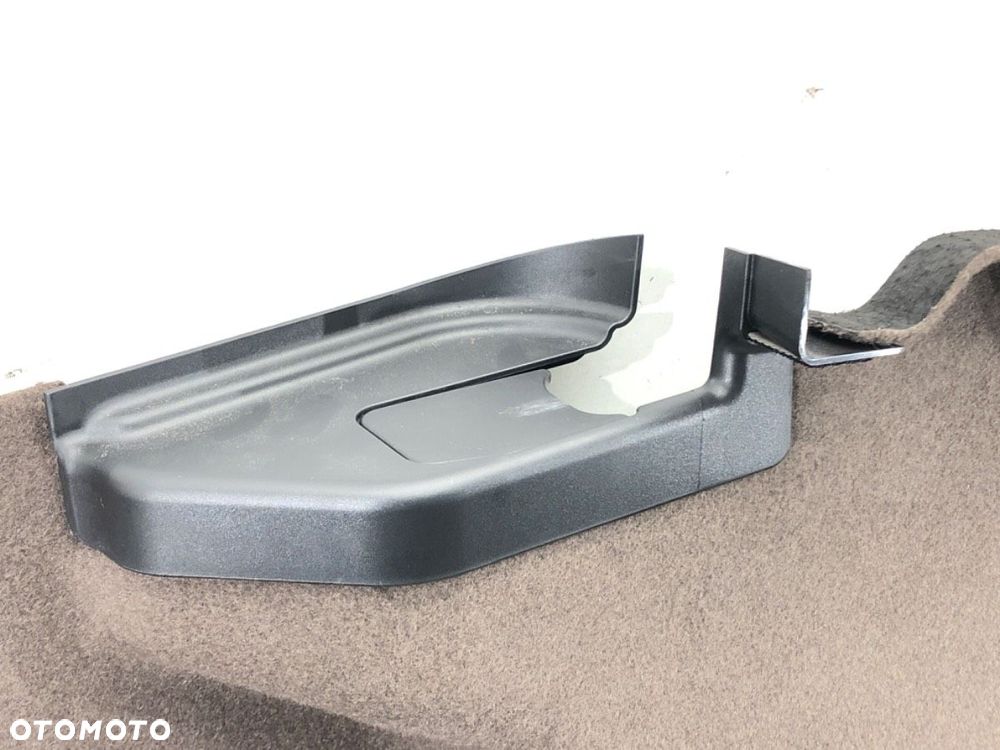 BOCZEK BAGAŻNIKA LEWY  MASERATI QUATTROPORTE VI 2012 - 2022 3.0 S Q4 302 kW [411 KM] benzyna 2013 - - 4