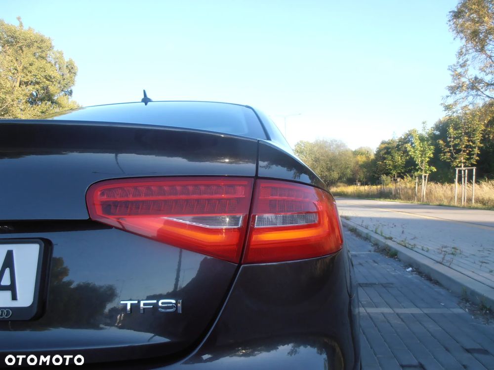 Audi A4 Limousine 1.8 TFSI multitronic Ambiente - 11