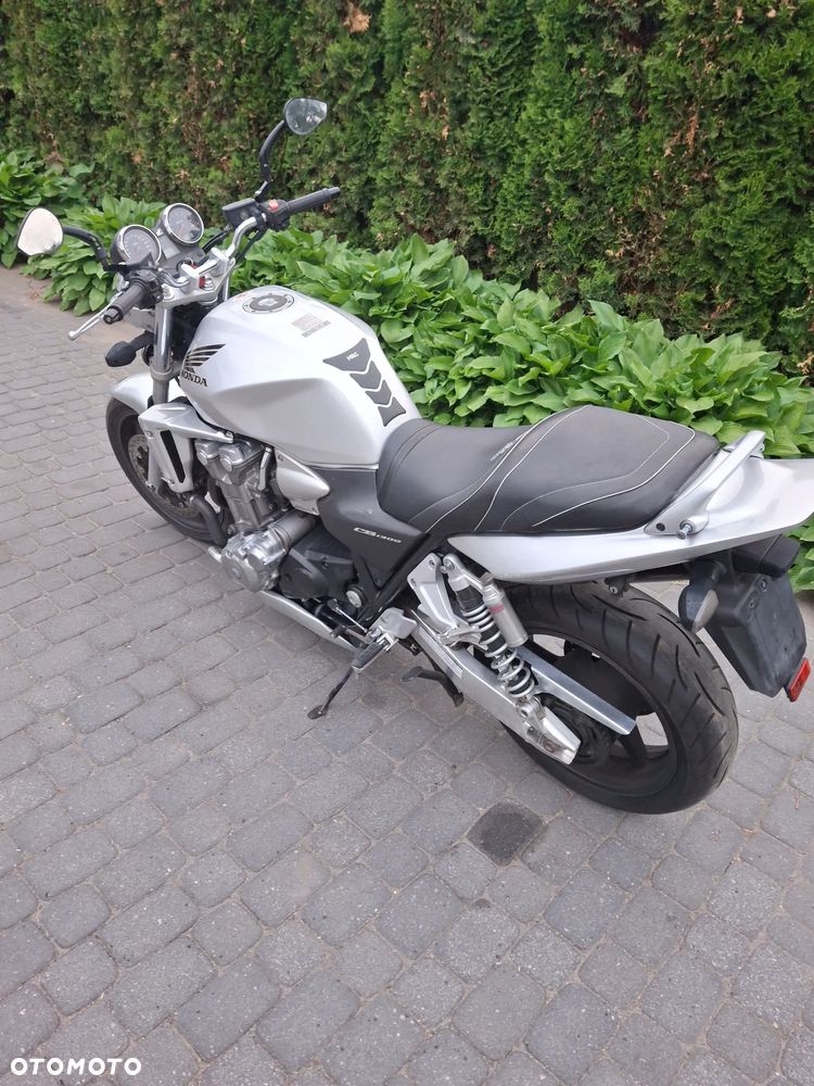 Honda CB - 9