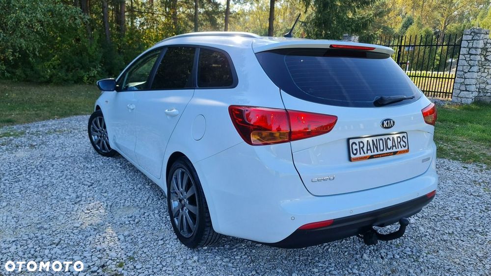 Kia Ceed - 5