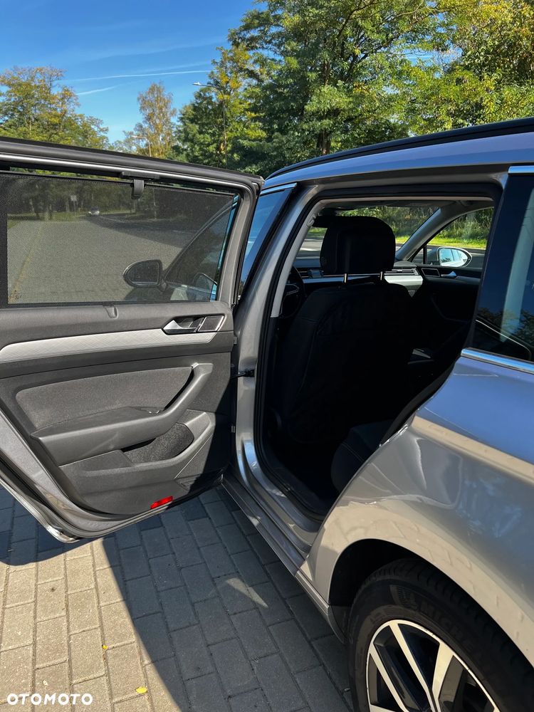 Volkswagen Passat - 13