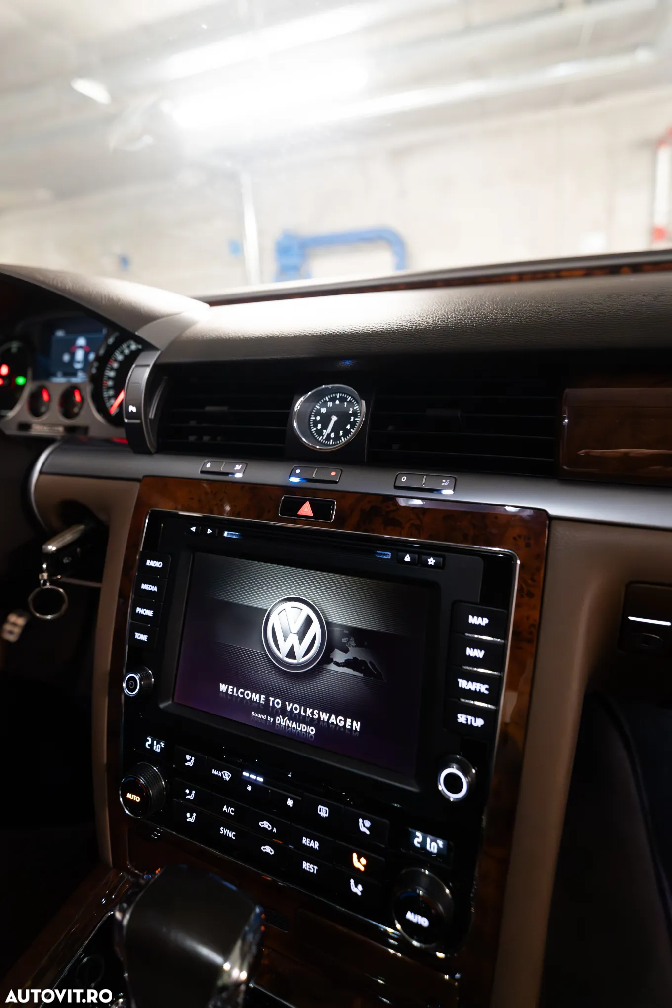 Volkswagen Phaeton 3.0 V6 TDI DPF 4MOTION Tiptronic - 9