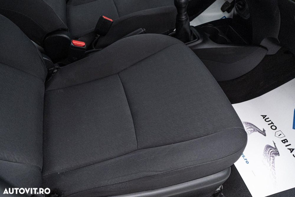 Toyota Yaris 1.0 VVT-i Comfort - 41