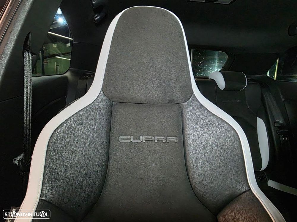 SEAT Leon 2.0 TSI Cupra DSG S/S - 22