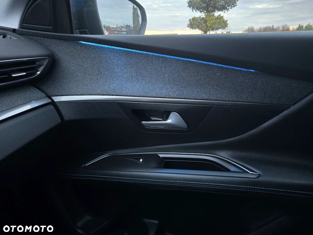 Peugeot 3008 1.6 PureTech Hybrid PHEV Allure Pack S&S EAT8 - 29