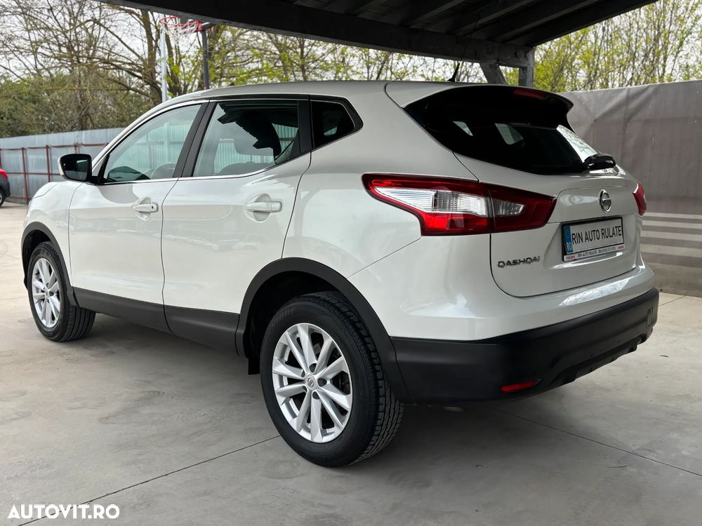 Nissan Qashqai 1.5 DCI Start/Stop N-Connecta - 6