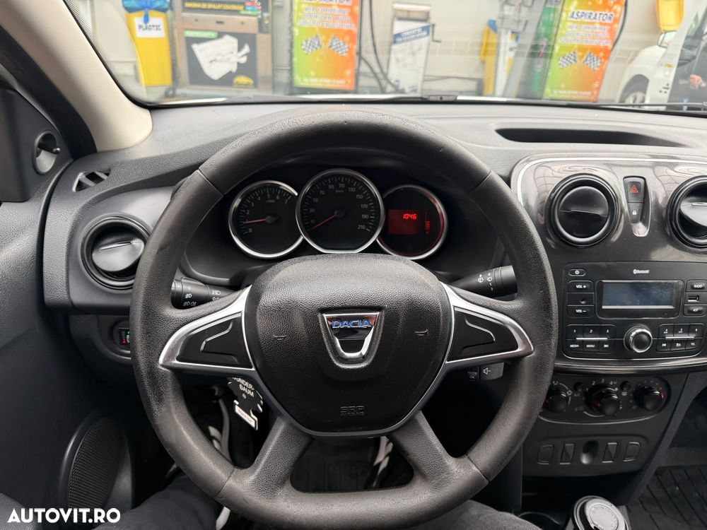 Dacia Logan TCe 90 Essential - 6