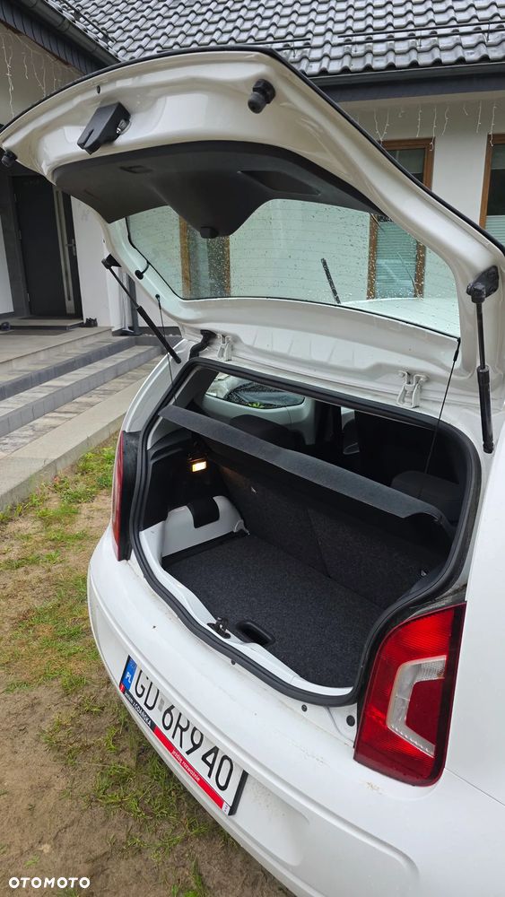Volkswagen up! - 10