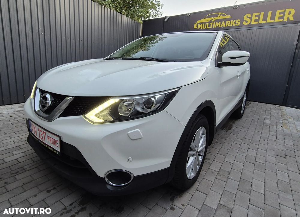Nissan Qashqai 1.5 DCI N-Connecta - 1