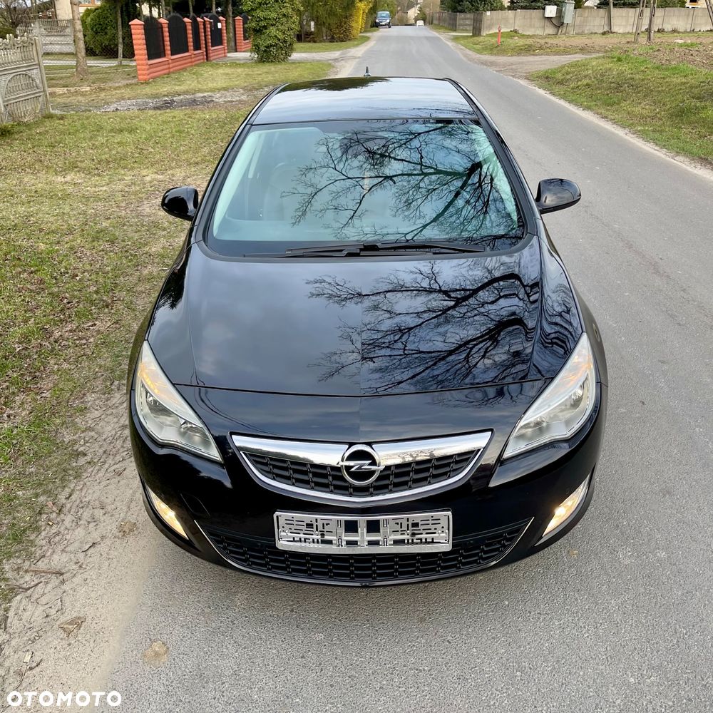 Opel Astra 1.4 Turbo Exklusiv - 5