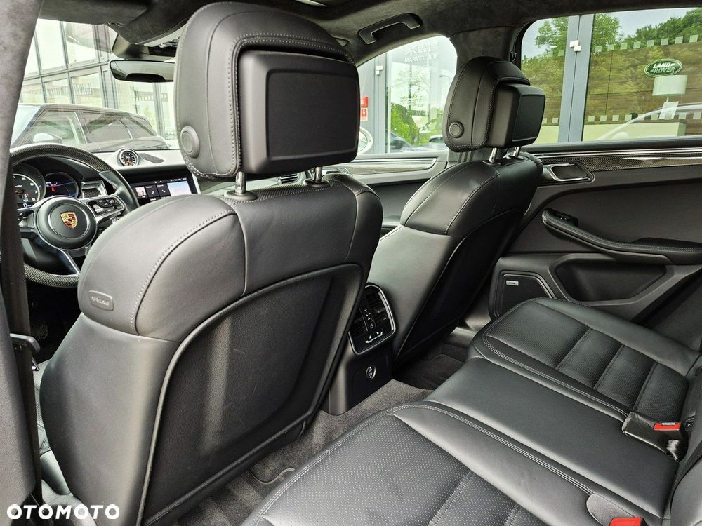 Porsche Macan - 30